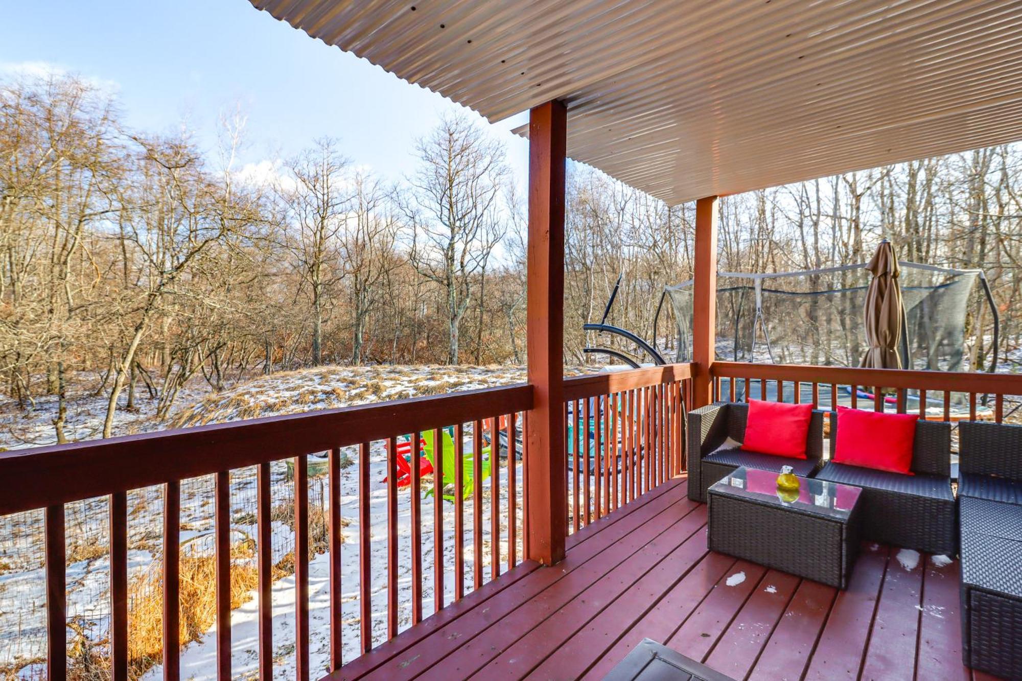Poconos Home With Private Spa And Fire Pit Long Pond Exterior photo